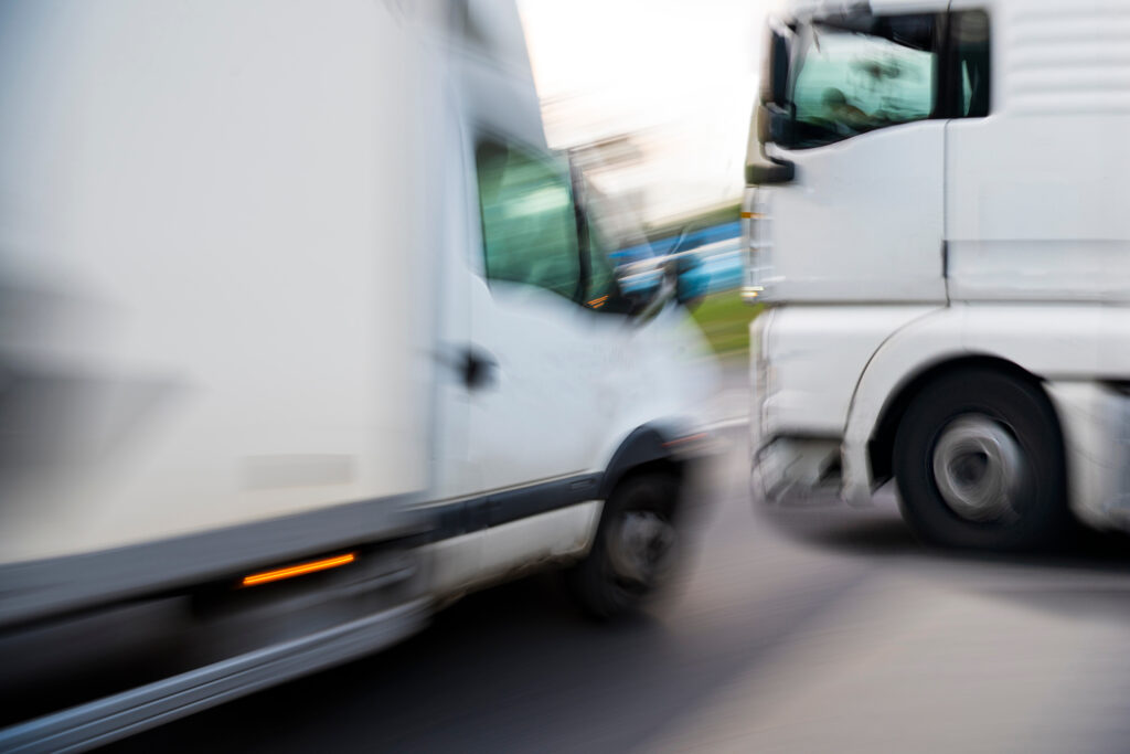 When to Hire a Truck Accident Lawyer
