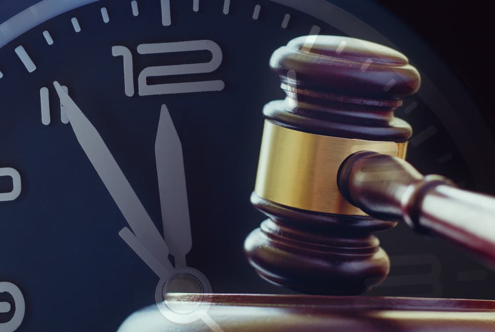 Clock with Gavel showing statute of limitation in wrongful death case